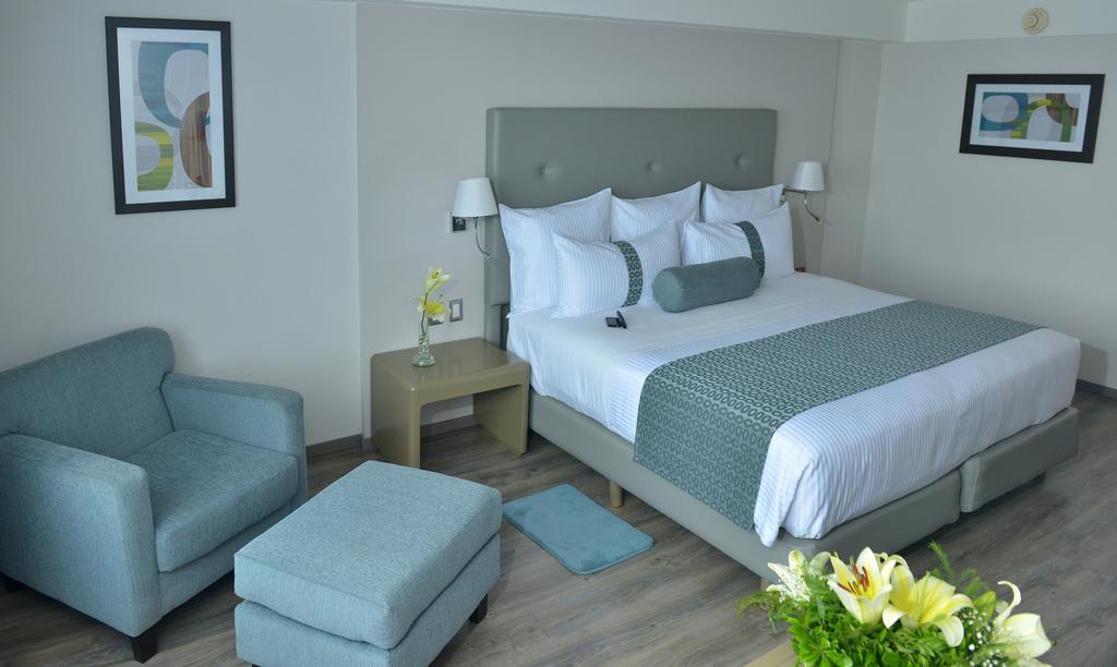 Grand Cantalagua Hotel Morelia, BW Signature Collection Экстерьер фото A room at the hotel